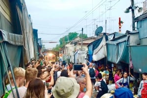 Fra Bangkok: Tur til flydende markeder og jernbanemarkeder og kokosnøddegård