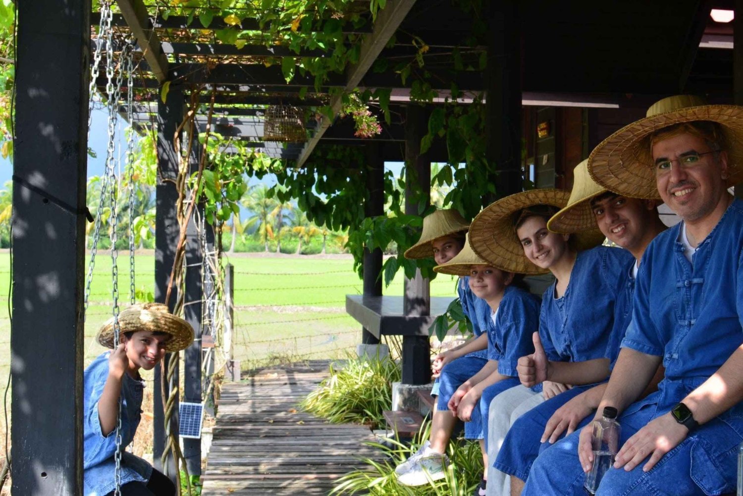 Au départ de Bangkok : visite d'une demi-journée dans une ferme avec activités thaïlandaises et dîner