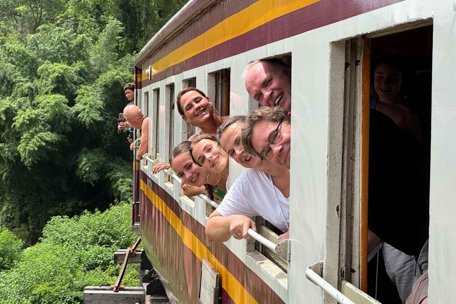 Au départ de Bangkok : Kanchanaburi avec visite du marché flottant