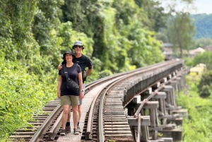 Au départ de Bangkok : Kanchanaburi avec visite du marché flottant