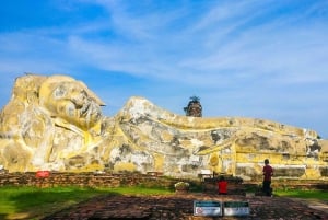 From Bangkok: Markets and Ayutthaya Tour