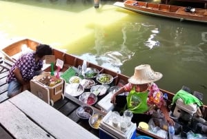 Z Bangkoku: pływający targ Taling Chan łodzią tekową