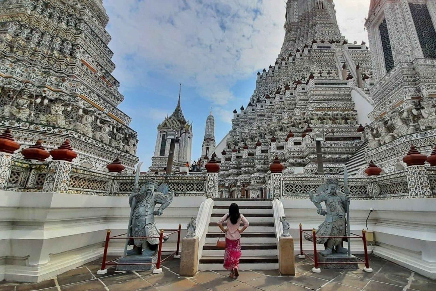 バンコク市内1日観光：王宮とワット・アルンを訪ねる