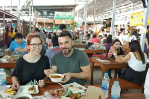 Dagvullende rondvaart met een longtailboot over de kanalen naar de drijvende markt van Bangkok