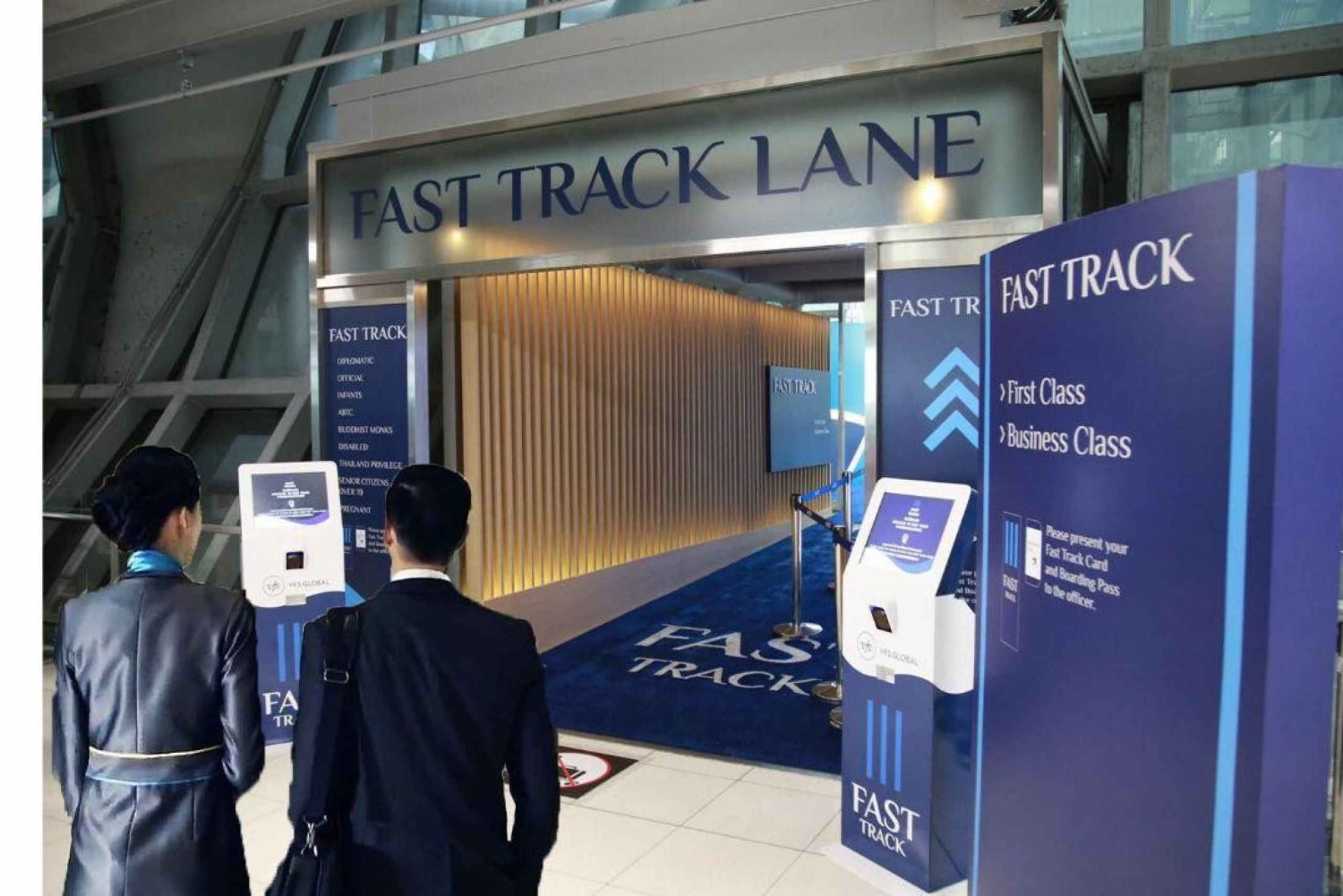 Opastettu Fast-Track Lane -palvelu Bangkokin (BKK) lentoasemalla