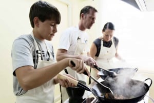 Bangkok: Halvdags thailändsk matlagningskurs med marknadstur