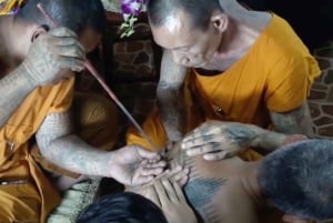 Bangkok: Hand-Poke Tattoo at Wat Bang Phra & Golden Blessing