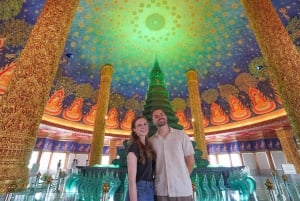 Banguecoque escondida: canal local e vila de artistas de barco elétrico