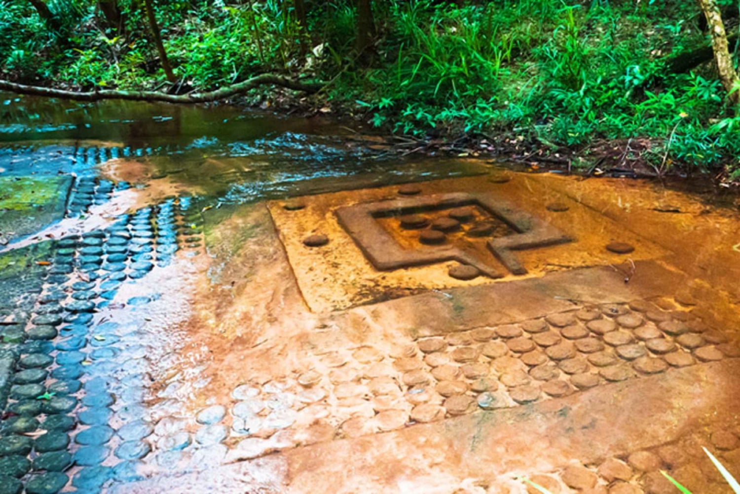Kulen Mountain Waterfall, 1000 lingas, liggande Buddha Tour