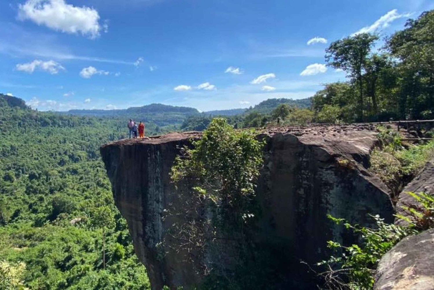 Kulen Mountain Waterfall, 1000 lingas, liggande Buddha Tour