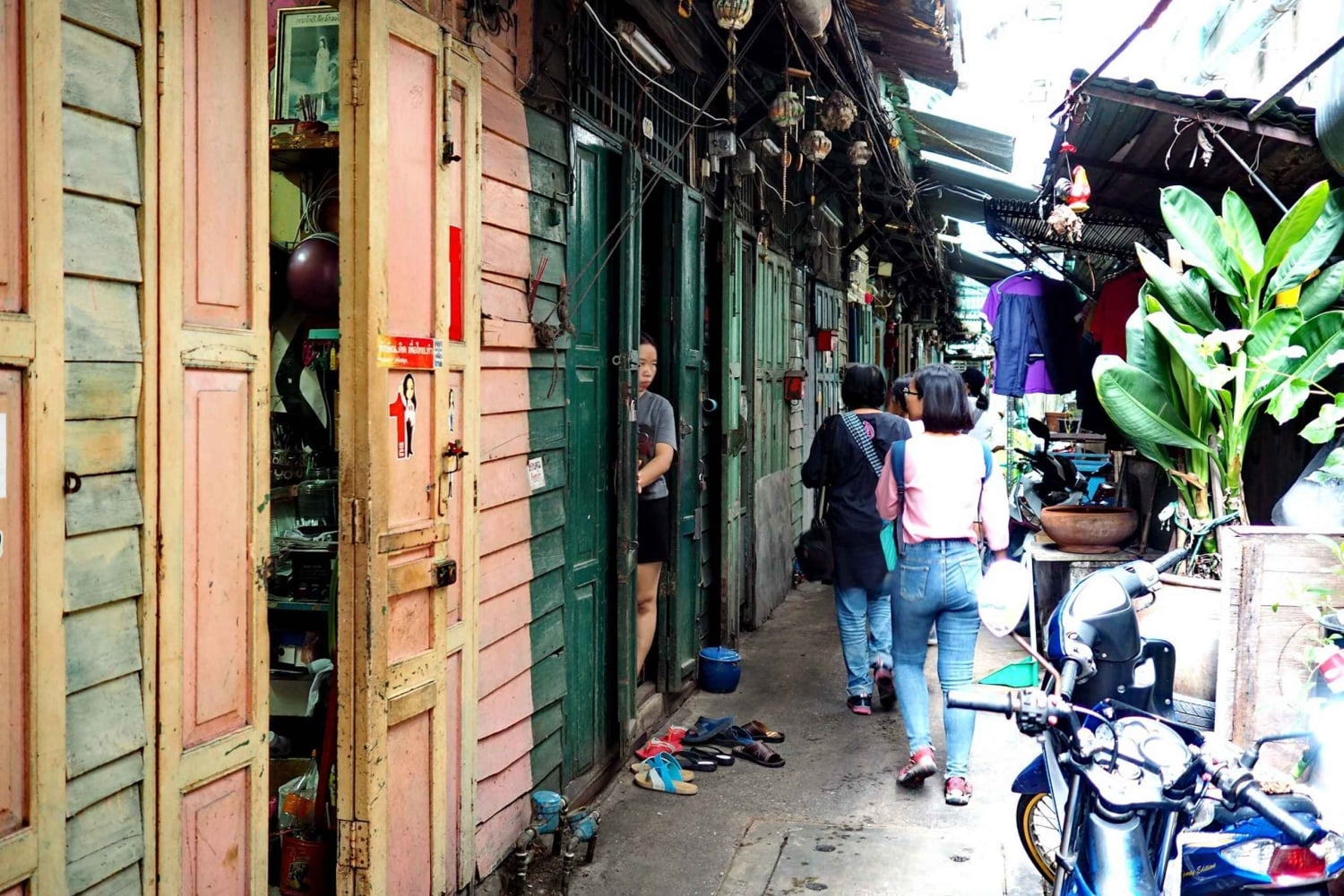 Local Life, Culture & Food Walking Tour at Chinatown