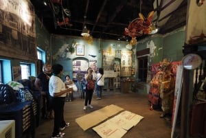 Local Life, Culture & Food Walking Tour at Chinatown