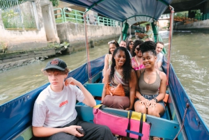 Rondvaart met een longtailboot naar de drijvende markt van Bangkok