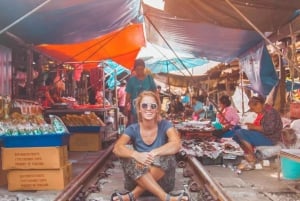 Экскурсия по железной дороге Меклонг и плавучему рынку