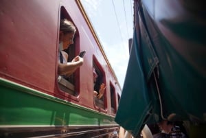 Bangkok: Maeklong Railway Market og flydende markedstur