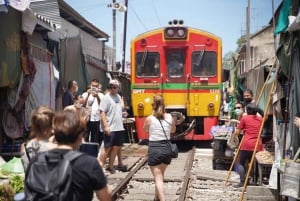 Bangkok: Maeklong jernbanemarked og flytende markedsturné