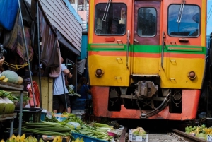 Maeklong jernbanemarked, flytende marked og tur til Saltsjøen