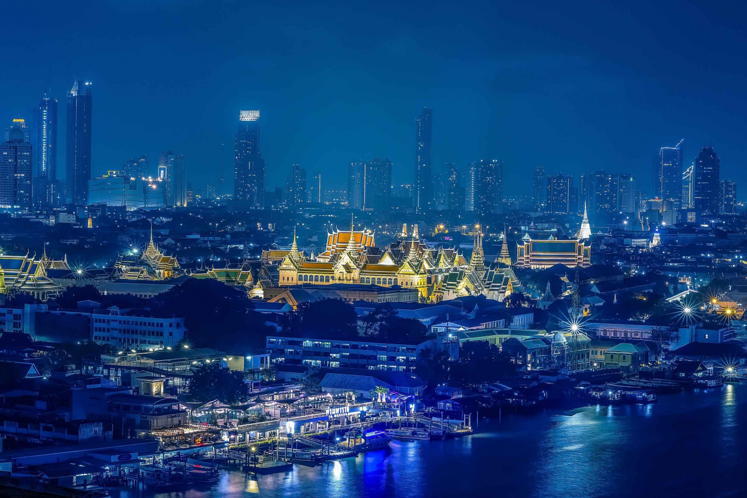 Magical Bangkok By Night: Taste the Adventure Food Tour