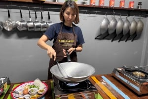 Bangkok: Autentisk thailändsk matlagningskurs – mysig och praktisk