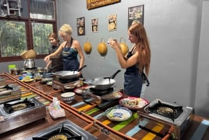 Bangkok: Autentisk thailändsk matlagningskurs – mysig och praktisk