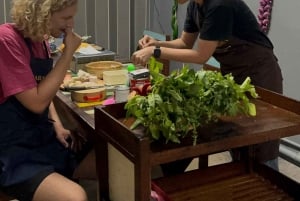 Bangkok: Autentisk thailändsk matlagningskurs – mysig och praktisk