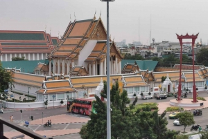 Journée de divertissement à Old Siam : Activités bouddhistes, nourriture locale, Tuk Tuk