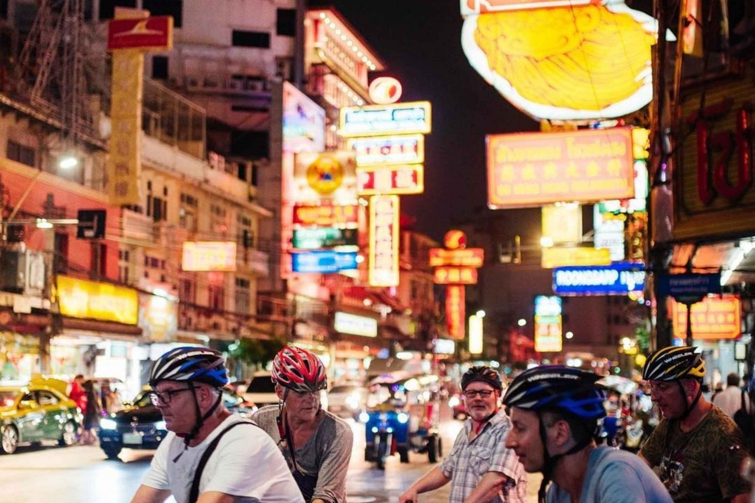 One-on-One Bangkok Bike Tour: Discover Like a Local