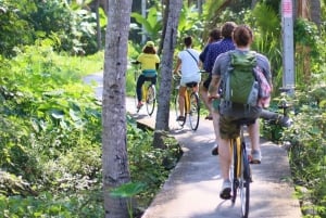 One-on-One Bangkok Bike Tour: Discover Like a Local