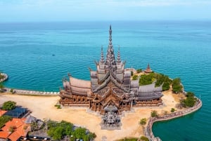 Bangkokista: Bangkok: The Sanctuary of Truth yksityisellä kuljetuksella