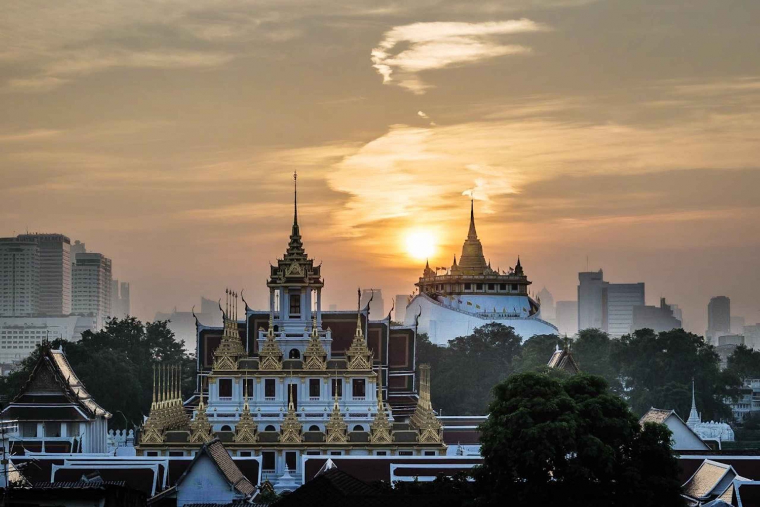 Photo Exploring Bangkok: Ratchanatdaram Temple AM Tour