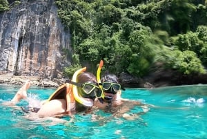 Phuket: Phi Phi Maya Bay & Khai Island Tour med snabb katamaran