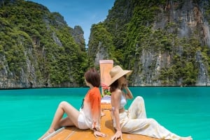 Phuket: Phi Phi Maya Bay & Khai Island Tour med snabb katamaran