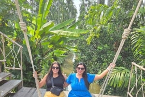 Privater schwimmender Markt & Zugmarkt + DRAGON-Tempel + Thai-Café