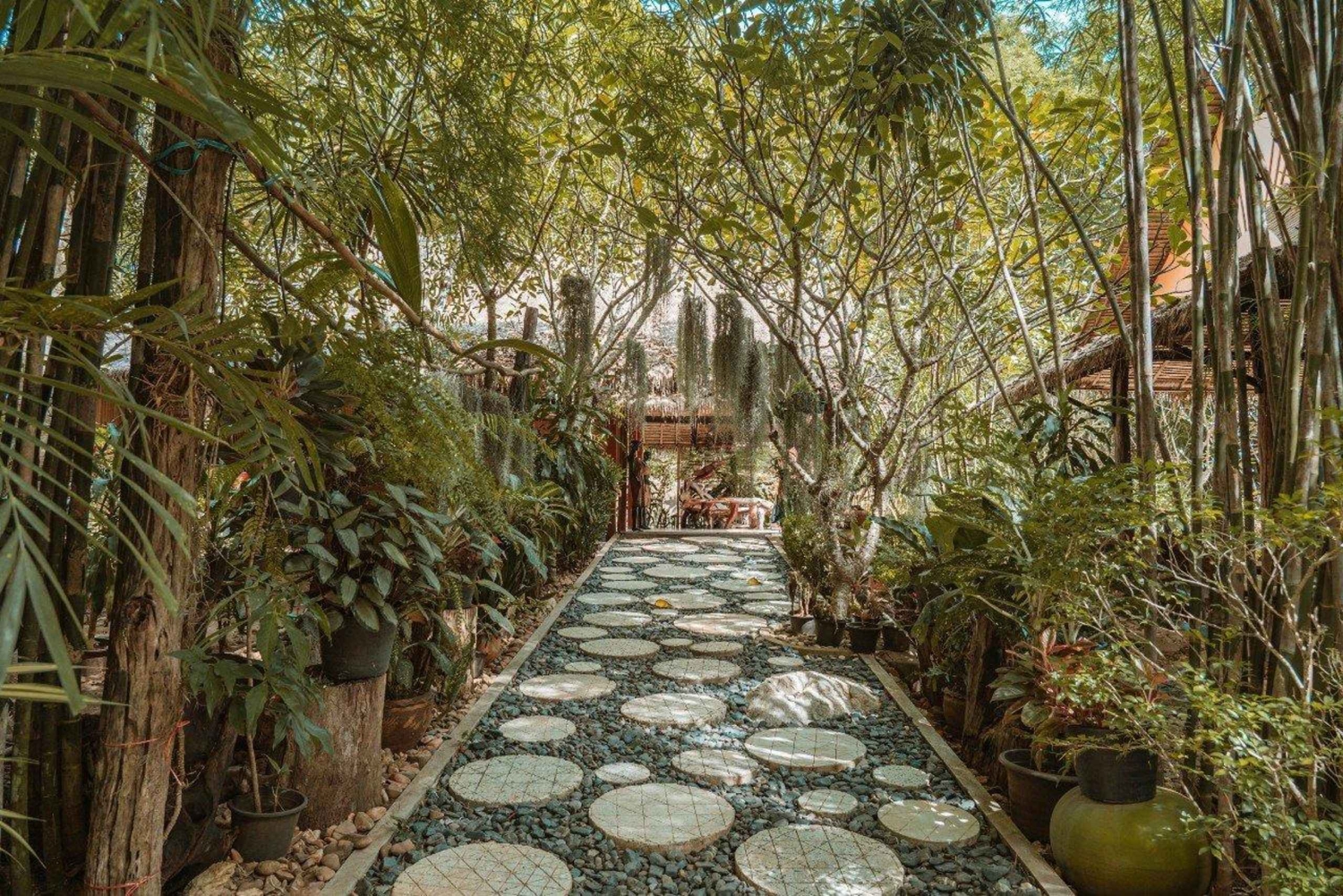 Prywatna wycieczka po Kanchanaburi: gorące źródło i kolej śmierci