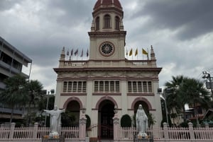 Affitta un e-tuk tuk privato con autista a Bangkok