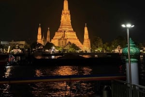 Affitta un e-tuk tuk privato con autista a Bangkok