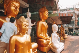 Bangkok: 30 Top Attractions Small Group Tour & Local Guide