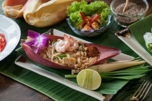 Sukhumvit: Clase práctica de cocina tailandesa y visita al mercado en BKK