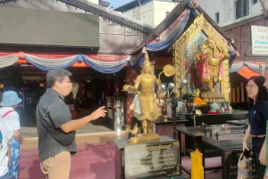 Thailändsk matlagningskurs och marknadstur med fruktprovning