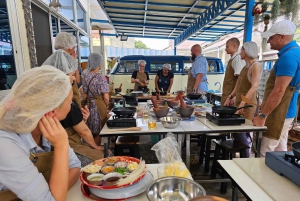 Thailändsk matlagningskurs och marknadstur med fruktprovning