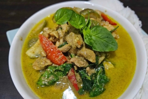 Thailändsk matlagningskurs och marknadstur med fruktprovning