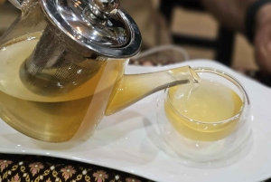 Thailändsk matlagningskurs och marknadstur med fruktprovning