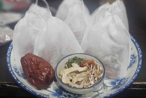 Thailändsk matlagningskurs och marknadstur med fruktprovning