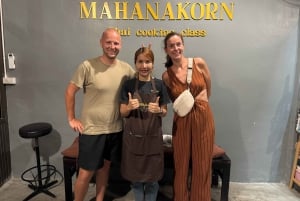 Bangkok: Autentisk thailändsk matlagningskurs – mysig och praktisk