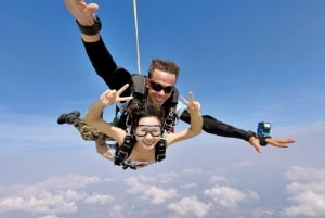 Thailand: Tandem-Fallschirmsprung über Bangkok und Pattaya