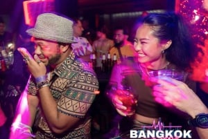 Bangkokissa: Bar & Club Crawl Experience