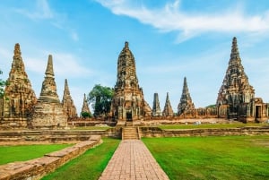 The Old Siam: Ayutthaya Temples Small Group Tour with Lunch