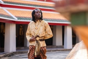 Wat Pho: Sessão fotográfica com trajes tradicionais tailandeses