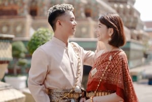 Wat Pho: Sessão fotográfica com trajes tradicionais tailandeses