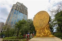 by Kris loves the King